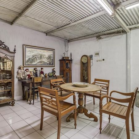 Reddoorz Hostel Near Adisucipto Airport Yogyakarta Kalasan Extérieur photo