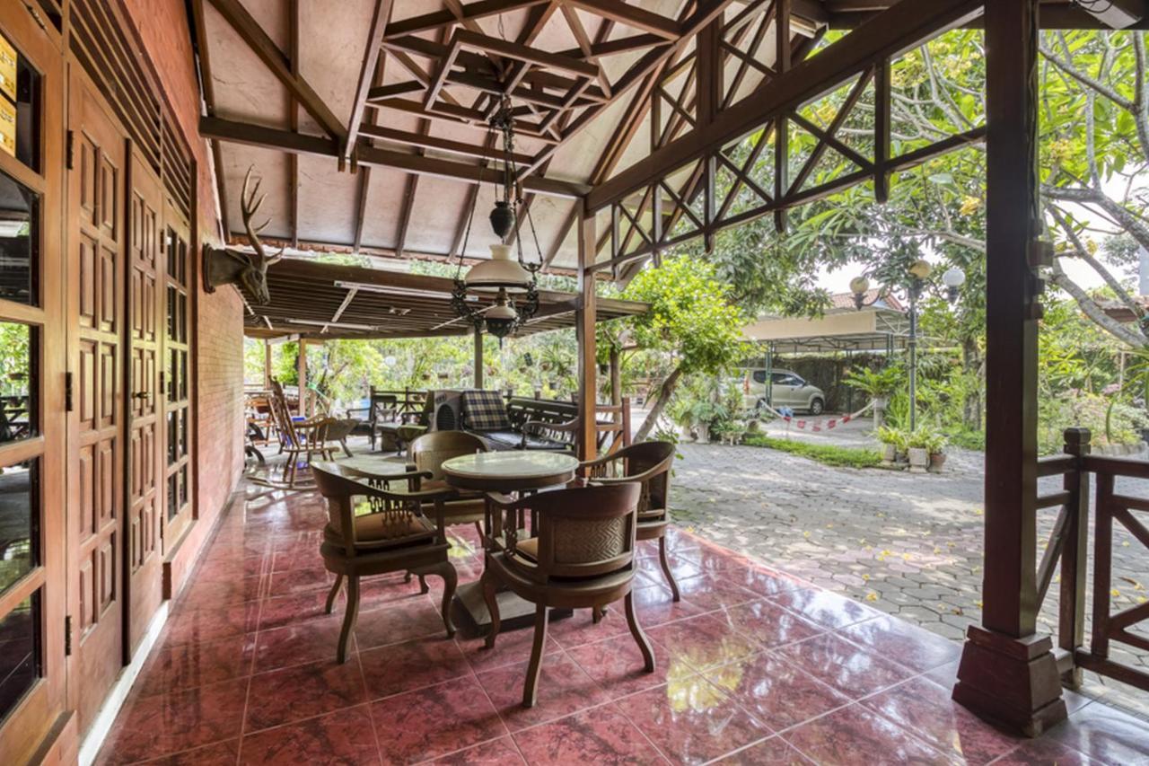 Reddoorz Hostel Near Adisucipto Airport Yogyakarta Kalasan Extérieur photo